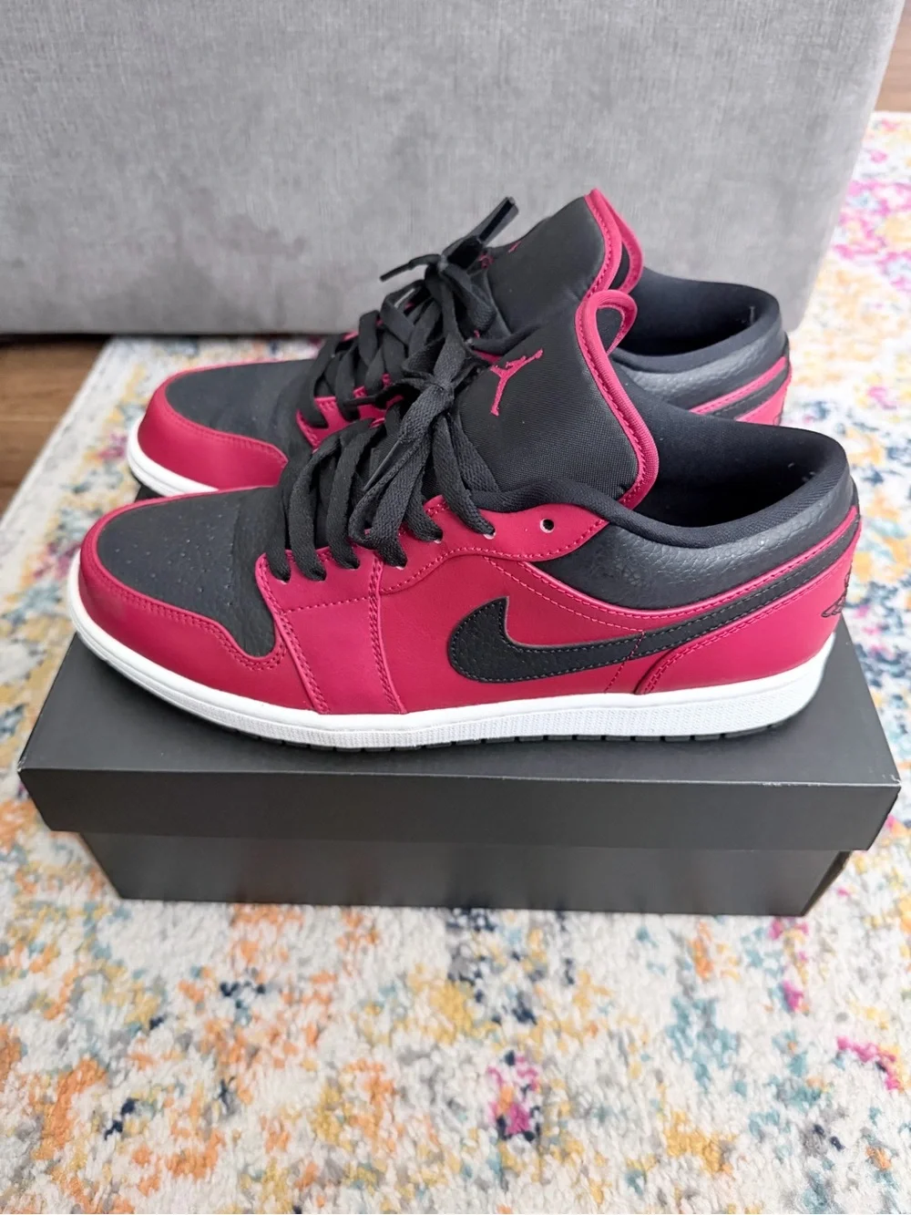 Jordan Low-Top Sneakers in Black & Pink